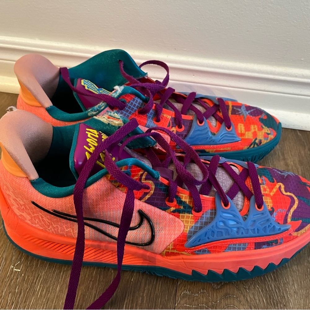 Kyrie 5’s